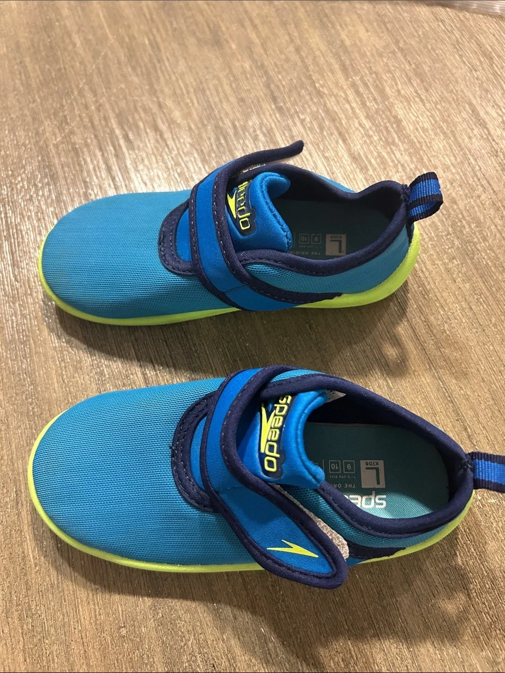 Speedo Kids Blue and Navy Lime-Trim Water Shoes, Size 9/10, Gently Used.